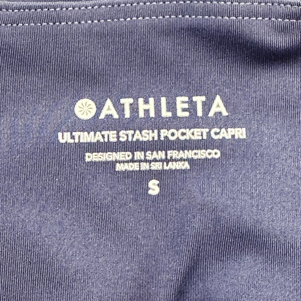 ATHLETA Ultimate Stash Pocket Capri Leggings • Small • navy blue • yoga - Picture 7 of 9